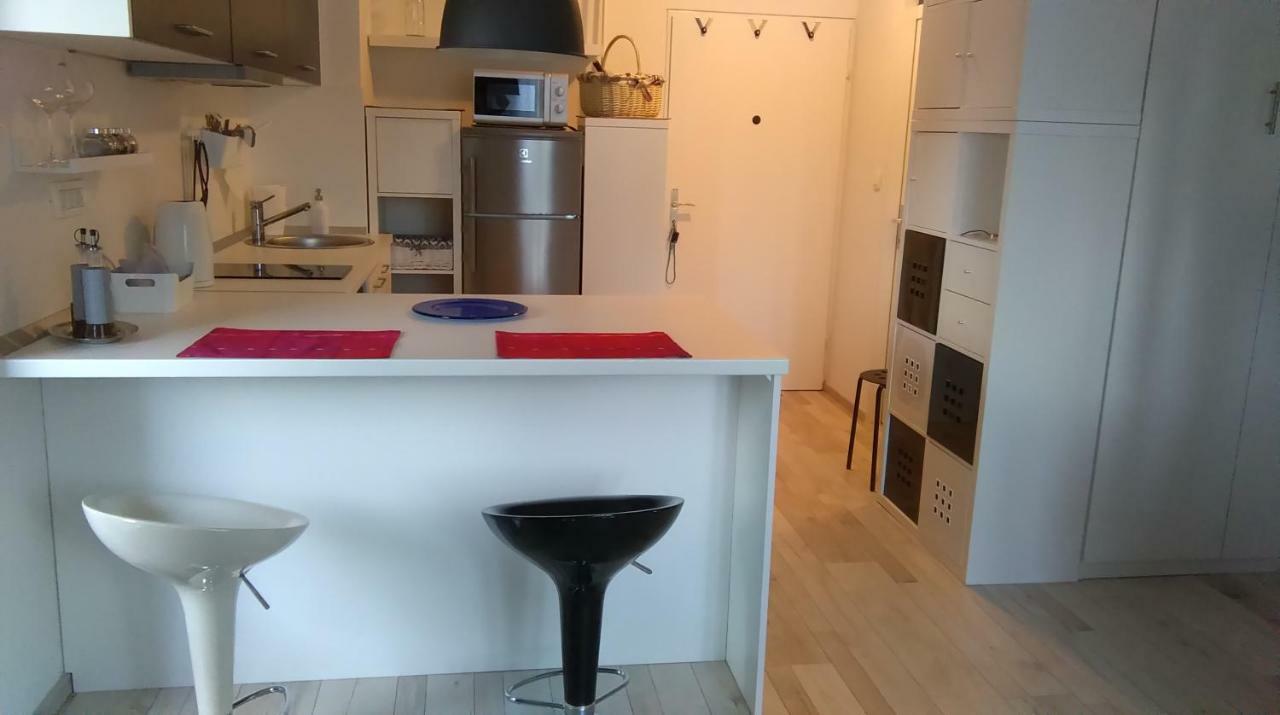 New Studio Apartment Sun With Free Parking Zagreb Exterior foto