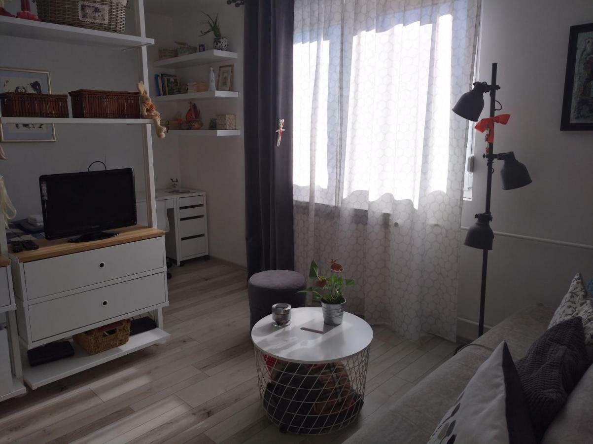 New Studio Apartment Sun With Free Parking Zagreb Exterior foto