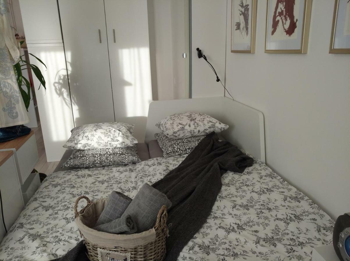 New Studio Apartment Sun With Free Parking Zagreb Exterior foto